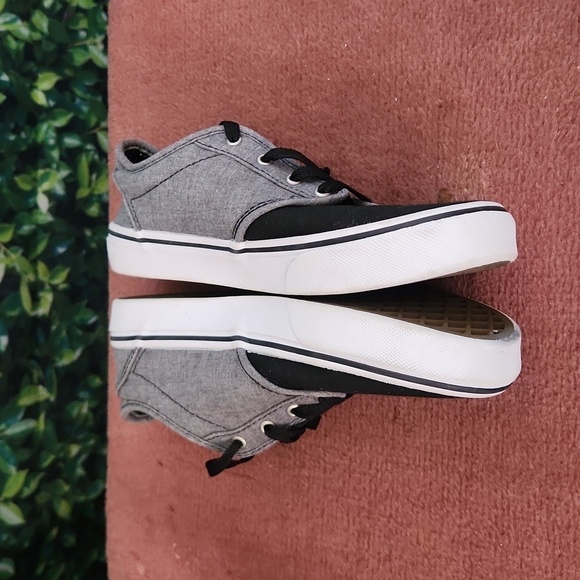 Kids Black and Grey Vans - Picture 2 of 6